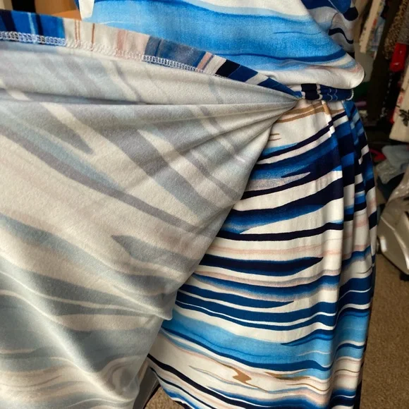 NWT: WHBM Striped Blue and White V-Neck Dress with tie belt and flutter sleeves - Picture 9 of 16